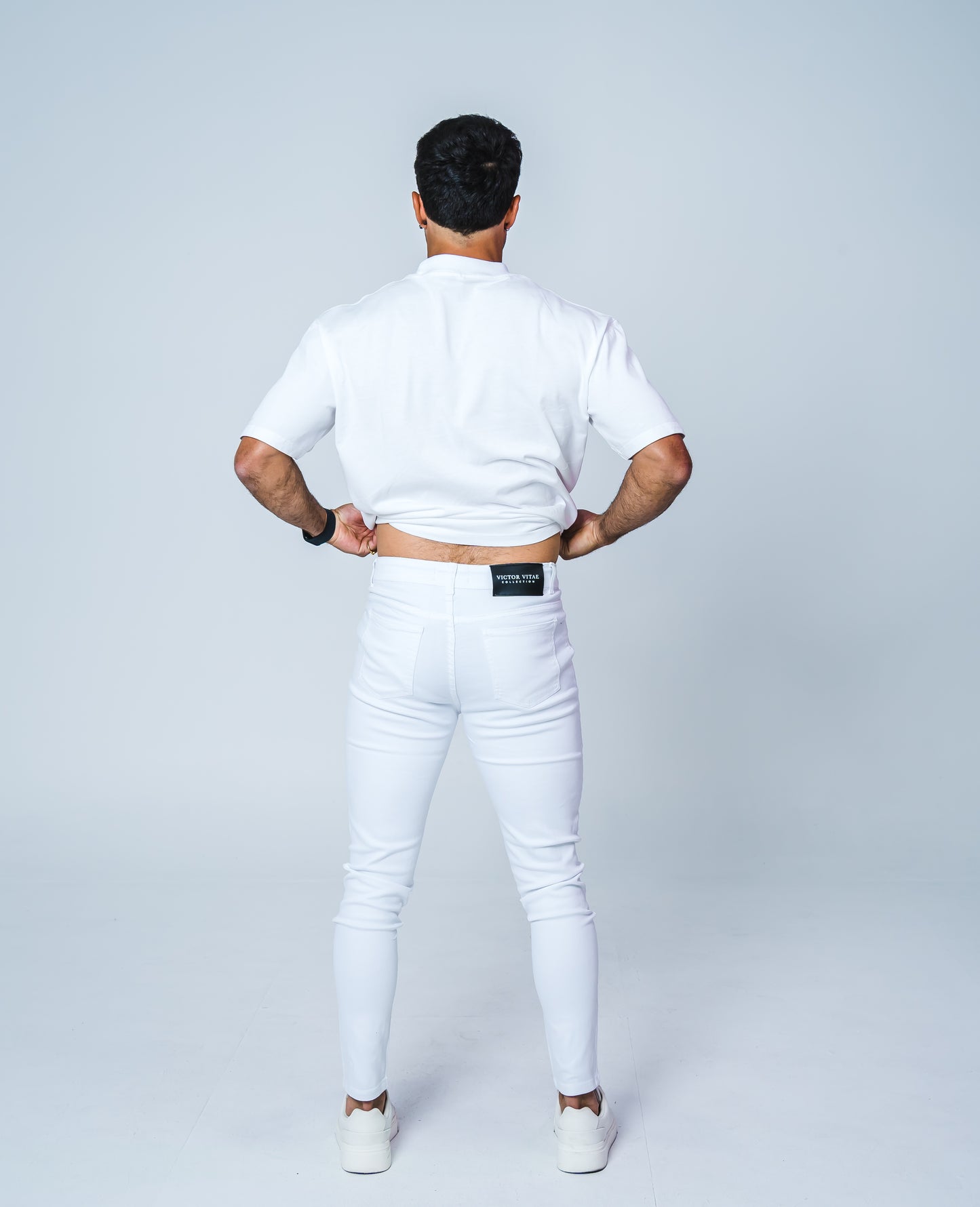 White Fitted Ripped Jean